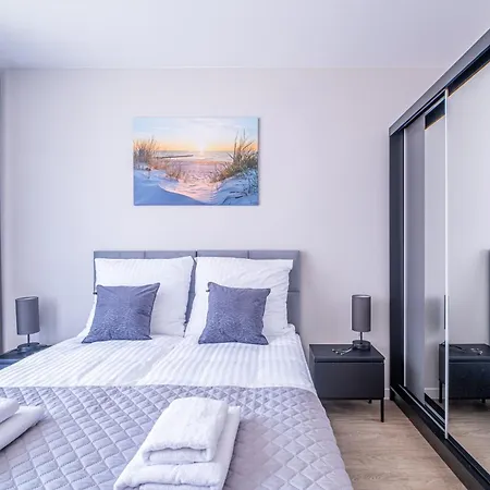 Apartament Z Balkonem I Miejscem Parkingowym W Centrum Gdanska - Scala Gdańsk