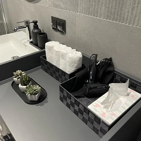 Lejlighed Apartament Z Balkonem I Miejscem Parkingowym W Centrum Gdanska - Scala *