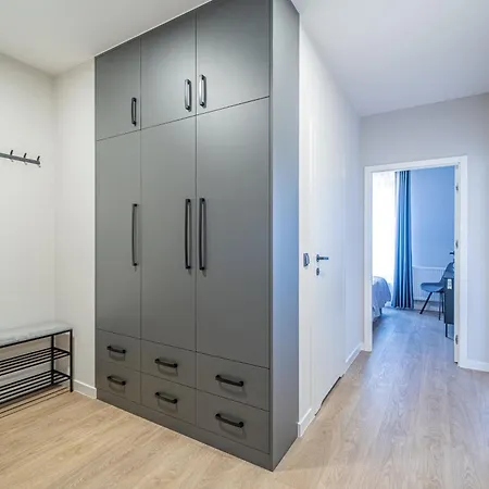 Apartament Z Balkonem I Miejscem Parkingowym W Centrum Gdanska - Scala Gdańsk